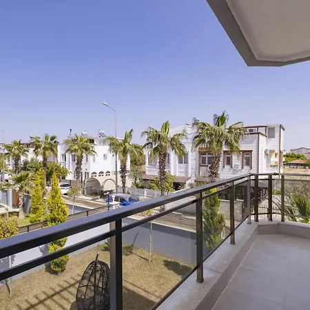 Villa Secluded With Private Pool In Antália